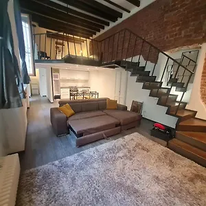 Apartment Isola - Ugo Bassi Charme Loft