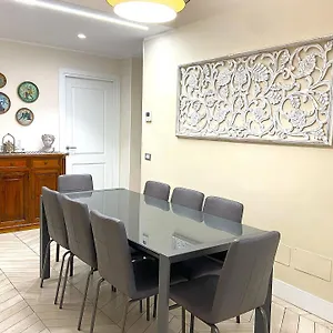 Apartment Trastevere Boulevard, Rome